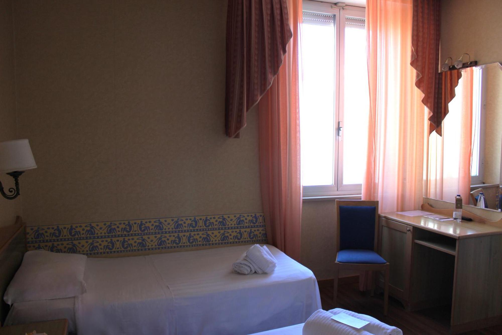 Phi Hotel Ambra Pescara Exterior foto