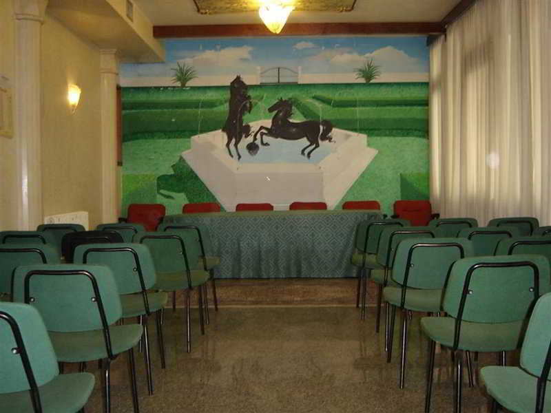 Phi Hotel Ambra Pescara Einrichtungen foto